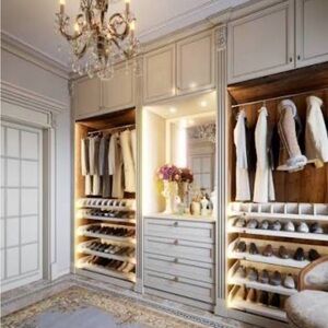 Meet your Posher, Elizabeth